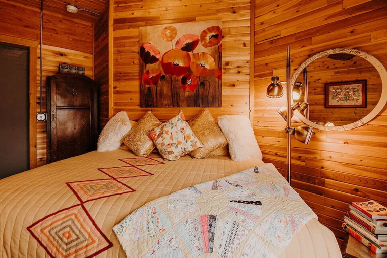 Bedroom 3, Eagle's Landing, Clallam