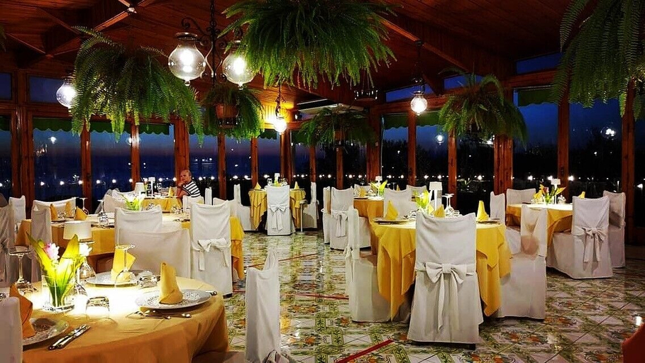 Food & Drinks 5, Hotel Villa Pina Antico Francischiello, Napoli