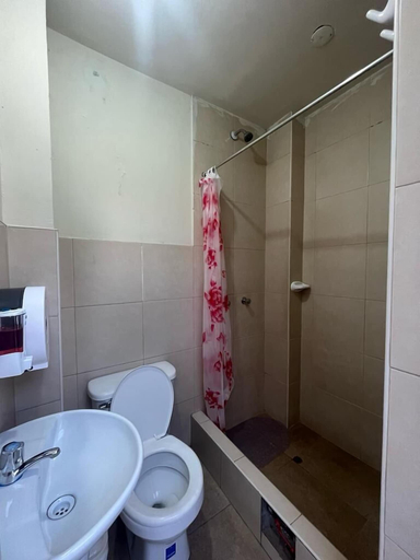 Bathroom 4, The Sleepy Mouse, Cusco