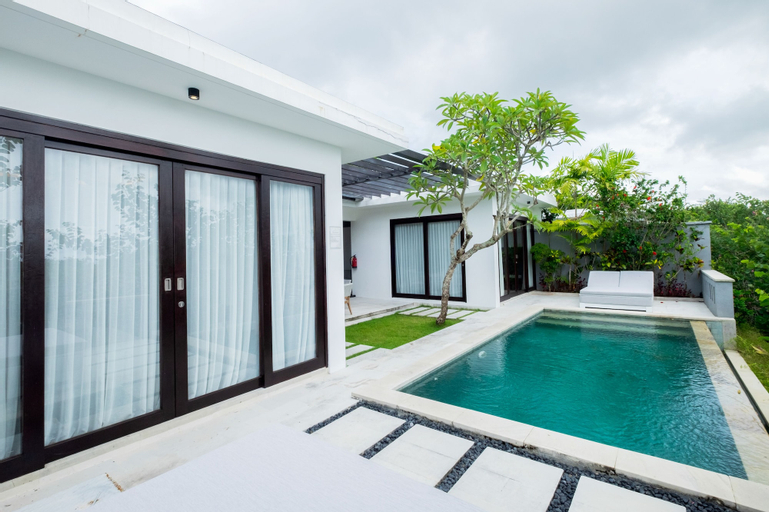 Swimming Pool 8