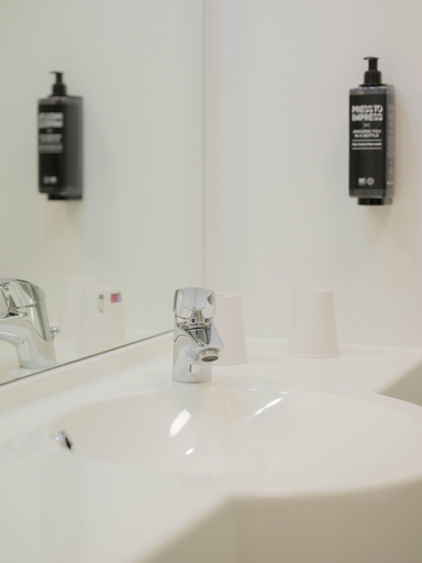 Bathroom 4, ibis Styles Sarrebourg, Moselle