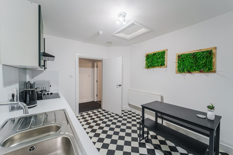 Others 4, Deluxe Studio Apartments, Derby