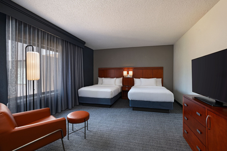 Bedroom 4, Courtyard by Marriott Fort Worth University Drive, Fort Worth