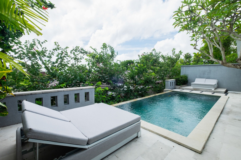 Swimming Pool 7