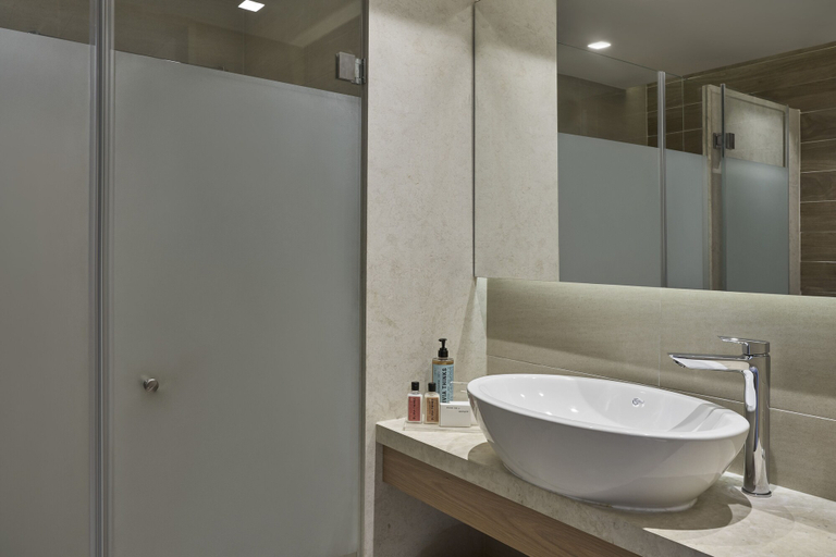 Bathroom 4, Atlantica Bay Hotel - Adults Only