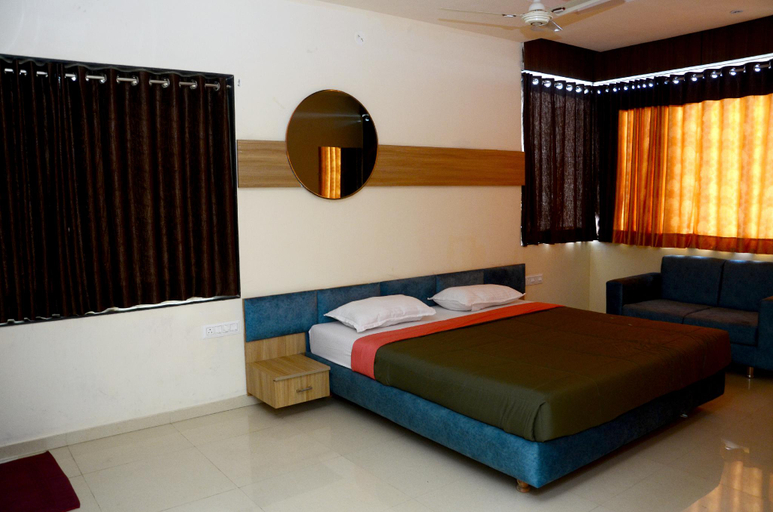 Others 3, Hotel new delhi darbar executive, Jalgaon