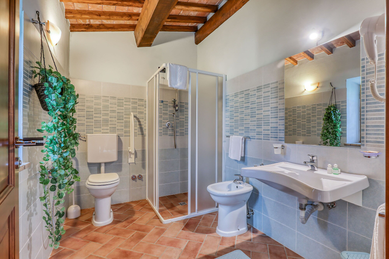 Bathroom 3, Agriturismo Podere San Giorgio, Siena
