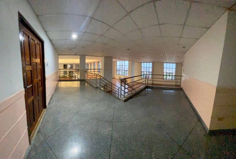 Others 4, winning tower, Wattana