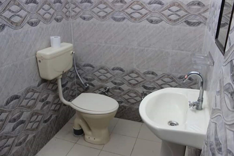 Bathroom 4, Tripti The Boutique Hotel, Dehradun