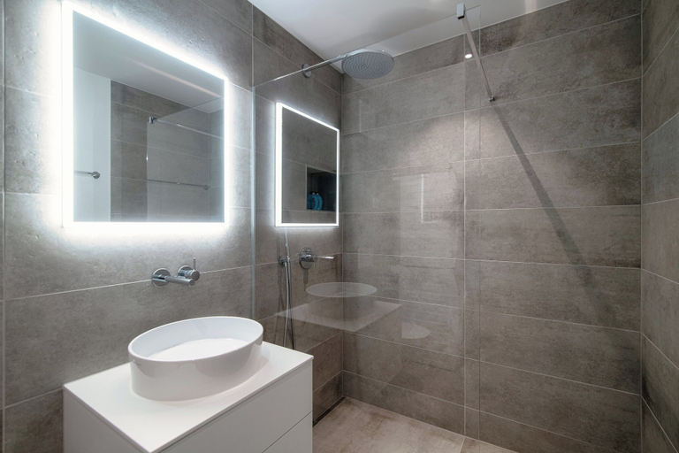 Bathroom 4, Casa Leini, Locarno