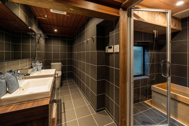 Bathroom 3, Kagabi Machiya House, Kanazawa