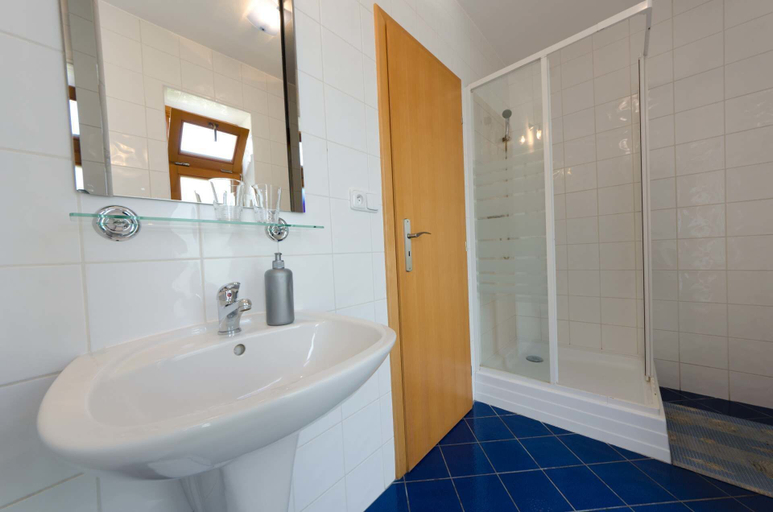 Bathroom 5, Hotel Garni Pod Skalkou, Český Krumlov