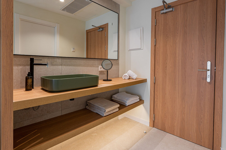 Bathroom 5, Hotel Santanyi Port, Baleares