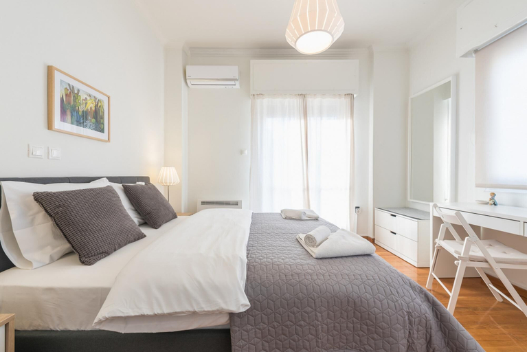 Room 2, Cozy and Fresh 2bdrm apt Close to Metro, Attica