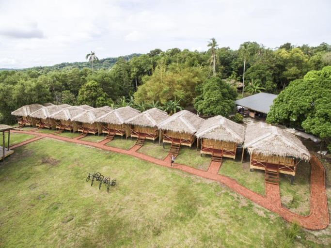 Others 2, 9 Huts On A Hill, Kudat
