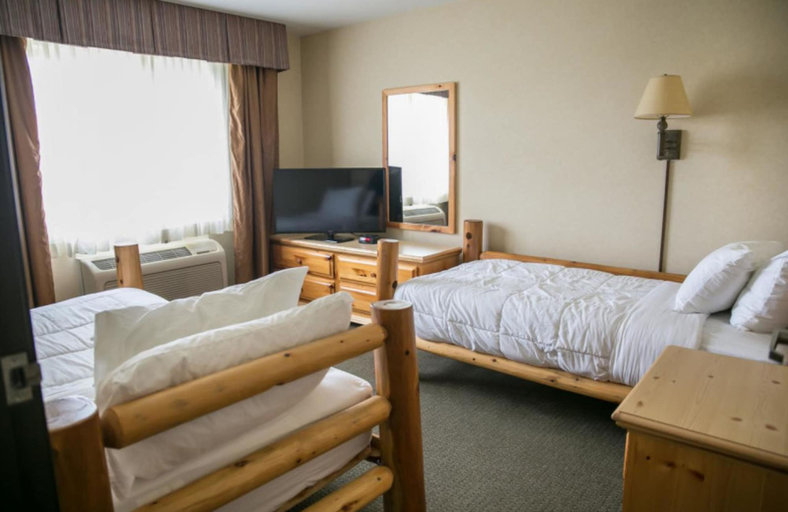 Bedroom 3, Thumper Pond Resort, Otter Tail