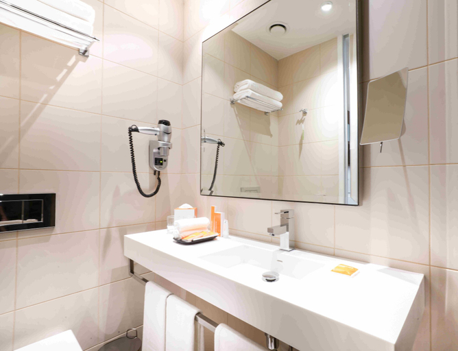 Bathroom 5, Centro Corniche Al Khobar, Al Khobar