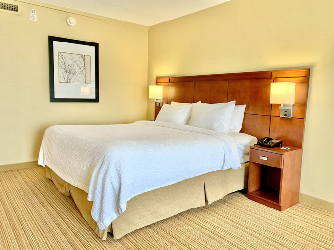Bedroom 3, Courtyard by Marriott Buffalo Amherst/University, Erie