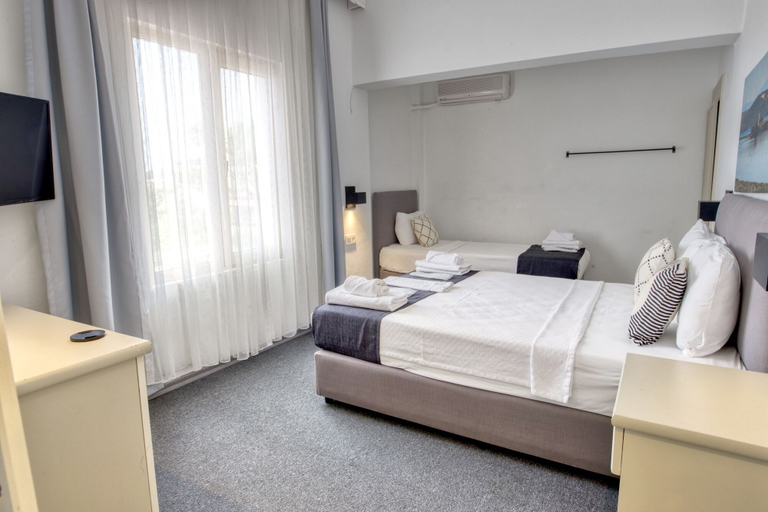 Bedroom 2, Camlik 87 Hotel Ayvalik, Ayvalık