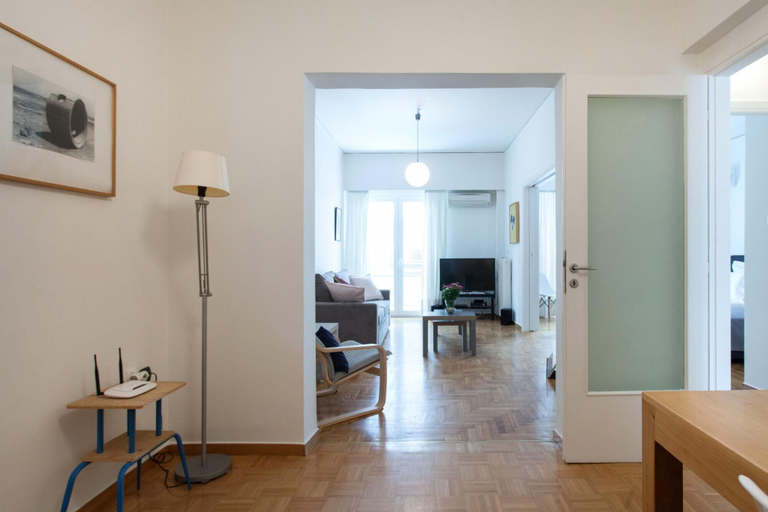 Room 2, 2 Bdrm apt for up to 6 Guests Next to Acropolis Museum, Attica