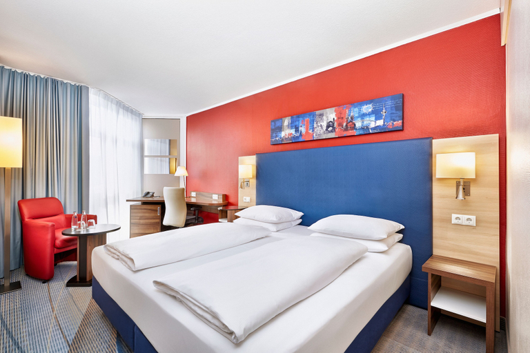 Bedroom 2, H+ Hotel Köln Brühl by Sunday Hotels, Rhein-Erft-Kreis