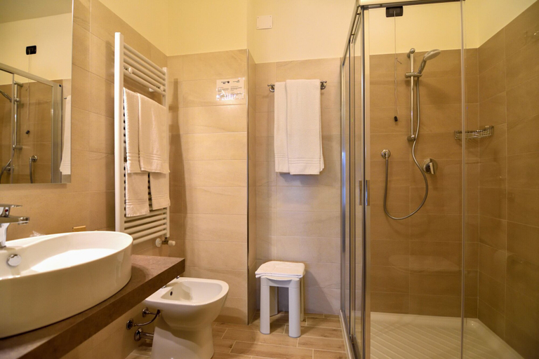 Bathroom 4, Hotel Eden Salò, Brescia