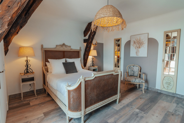 Bedroom 4, Hotel L'abbaye, Dordogne