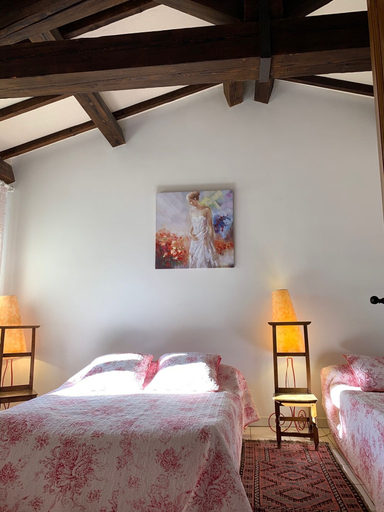 Bedroom 3, Le Castélas, Gard