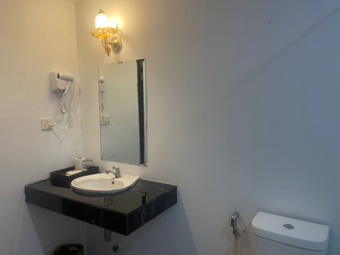 Bathroom 5
