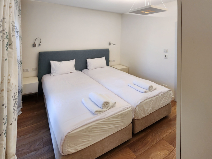 Bedroom 3, Holiday Luxury Home by FeelHome