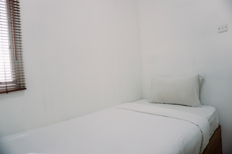 Bedroom 3, Homey and Comfort Stay 2BR Pakubuwono Terrace Apartment By Travelio, South Jakarta