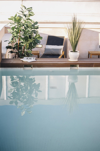Sport & Beauty 3, One&Lux Byron Suites, Sevilla