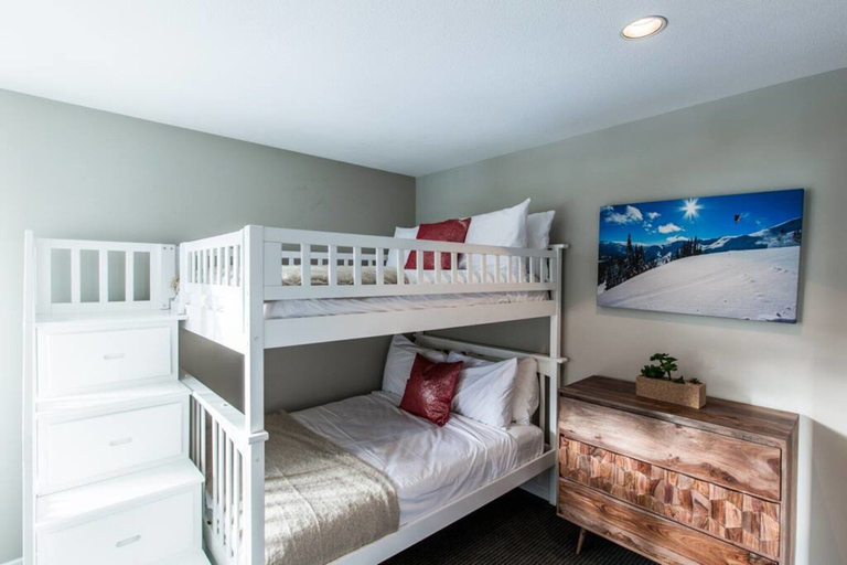Bedroom 5, Village Location - Top Floor - View, Squamish-Lillooet