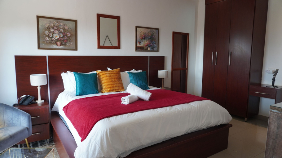 Bedroom 5, Cradle Mount Hotel & Conference Centre, West Rand