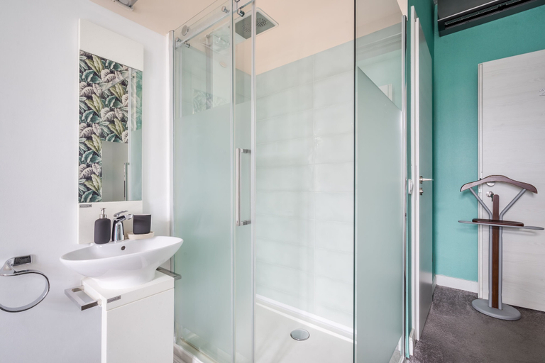 Bathroom 3, Nador Boutique Best Location By BQA, Budapesti