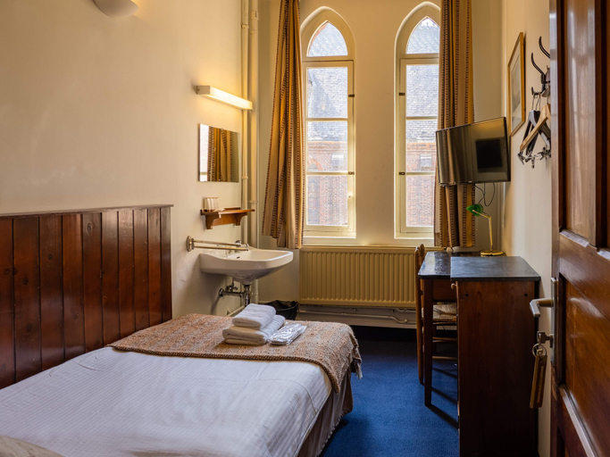 Bedroom 5, Monasterium PoortAckere, Oost-Vlaanderen