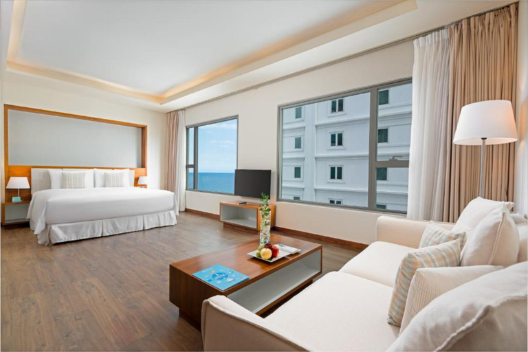 Bedroom 3, A La carte Da Nang Beach Hotel, Da Nang