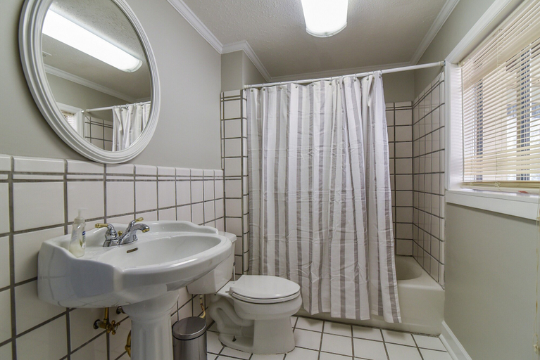 Bathroom 3, Mountain Retreat Hot Tub Asheville, Buncombe