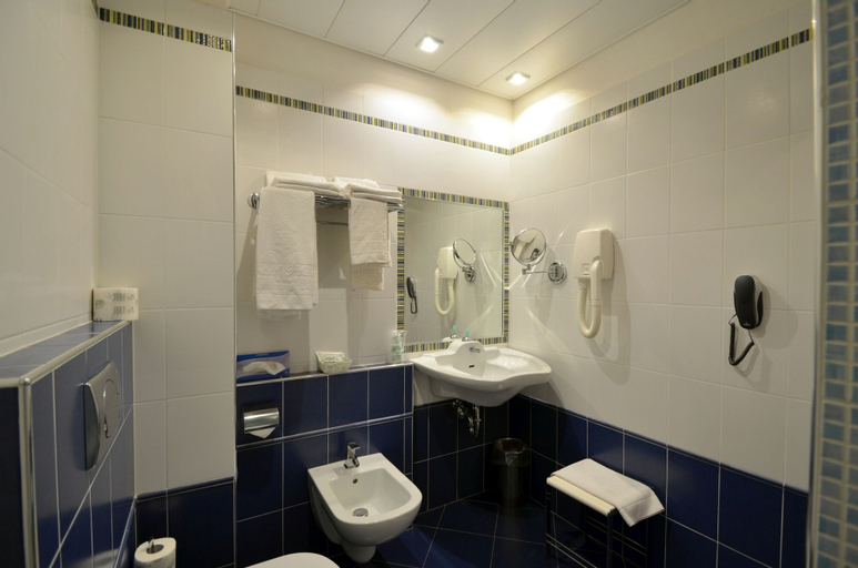 Bathroom 3