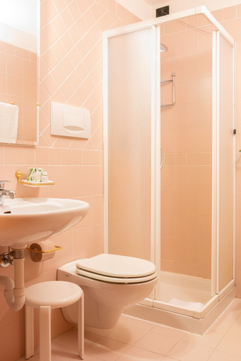 Bathroom, Neve Sole Folgarida Resort Aparthotel, Trento
