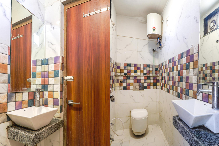 Bathroom 4, FabHotel Royal Aanandam, Gwalior