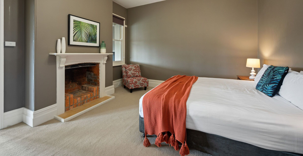 Bedroom 2, Clydesdale Manor, Hobart