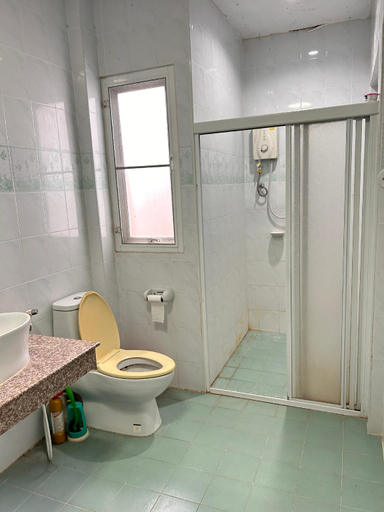 Bathroom 4, Bang Pu Recreation Center, Samut Prakan, Muang Samut Prakan