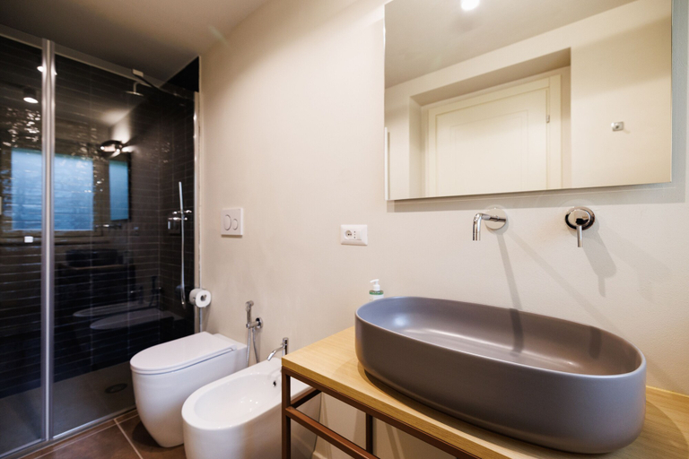 Bathroom 3, Casa Gallo, Cuneo