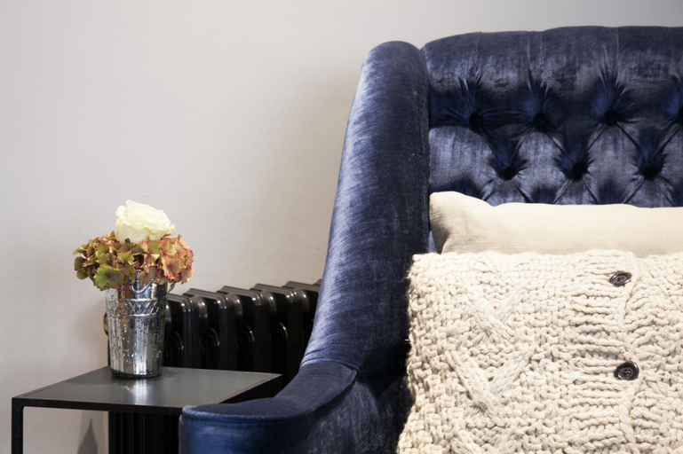 Others 5, The Chesterfield Suite, London