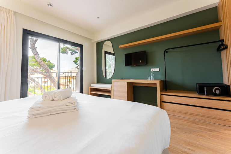 Bedroom 3, Hotel Santanyi Port, Baleares