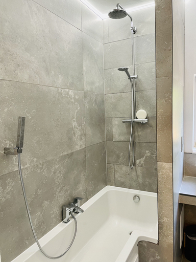 Bathroom 3, 18 Horner Street York, York