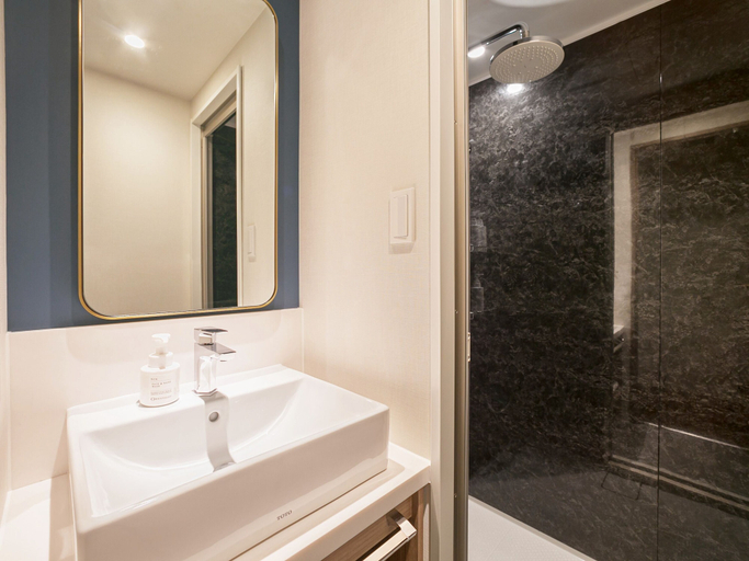 Bathroom 5, Oriental Hotel tokyo bay, Edogawa