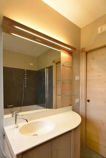 Bathroom 4, Antico fienile, Belluno