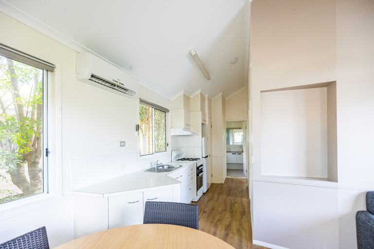Dining Room 4